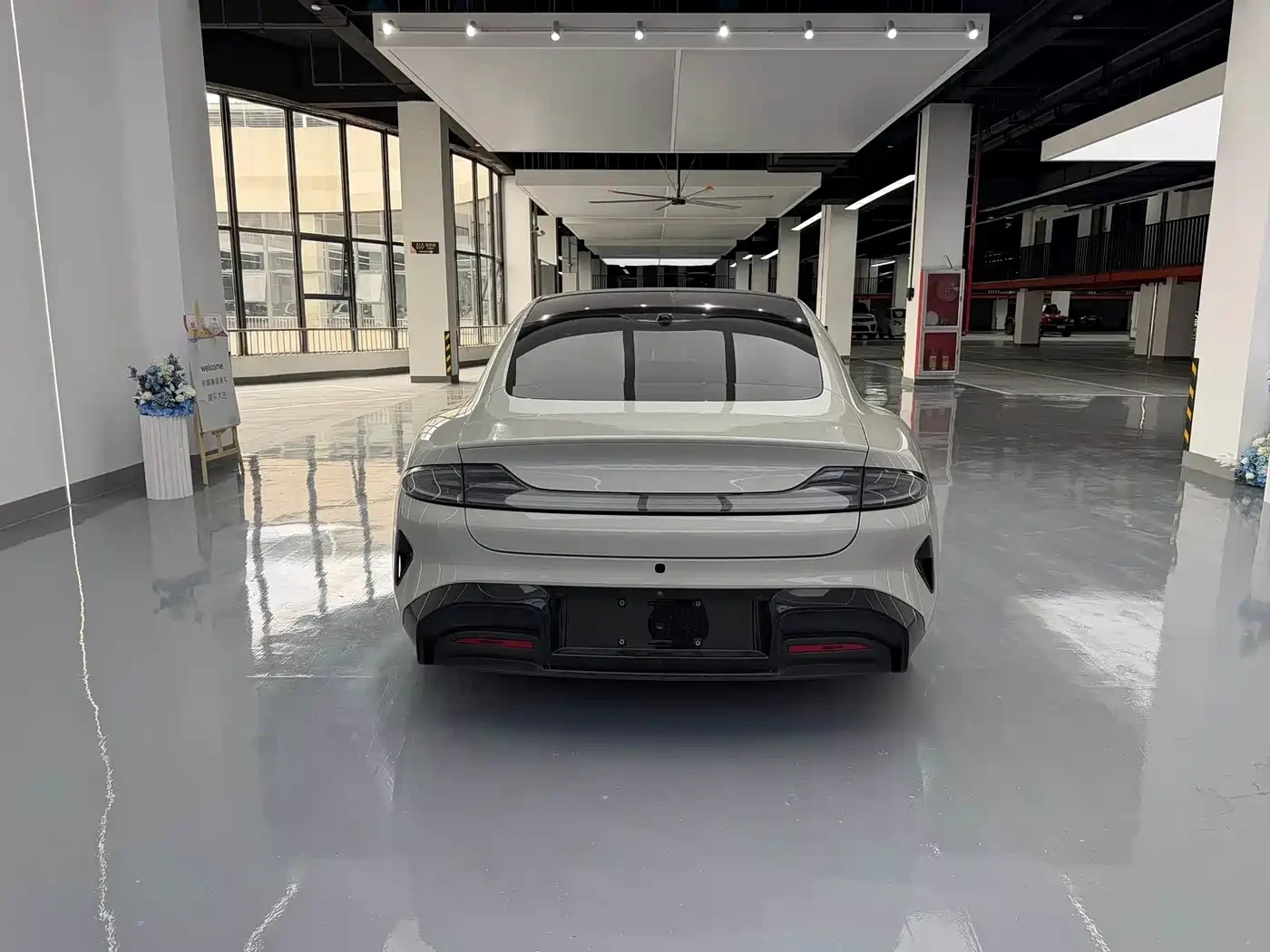 Xiaomi SU7 RWD Long Range Intelligent Driving Edition, снимка 14 - Автомобили и джипове - 56634413