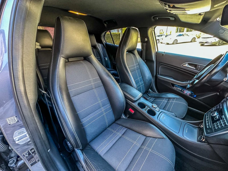 Mercedes-Benz GLA 200 Full, LED, F1, Dist, снимка 4 - Автомобили и джипове - 52540722