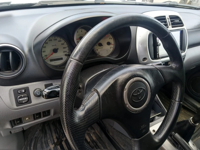 Toyota Rav4, снимка 9 - Автомобили и джипове - 52642164