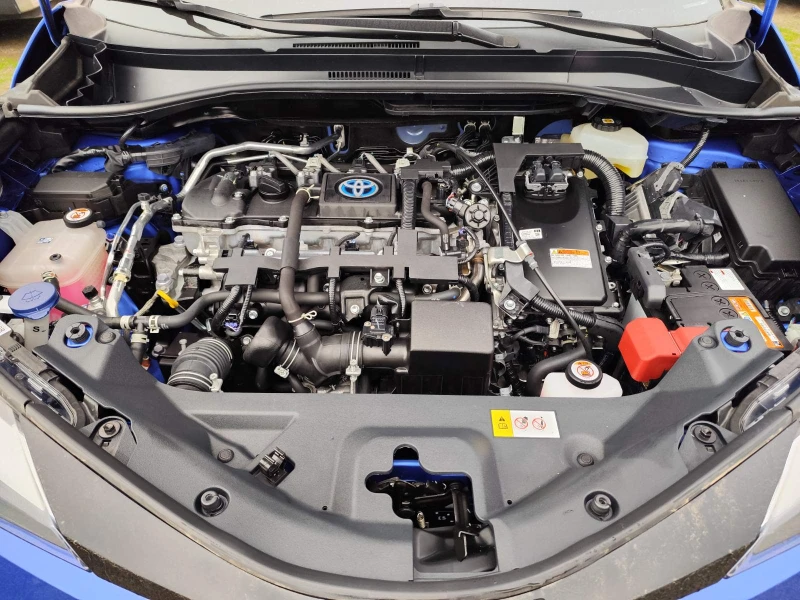 Toyota C-HR 1.8 HSD CVT Comfort, снимка 14 - Автомобили и джипове - 52844775