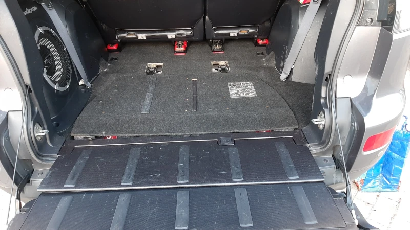 Mitsubishi Outlander, снимка 15 - Автомобили и джипове - 53010490