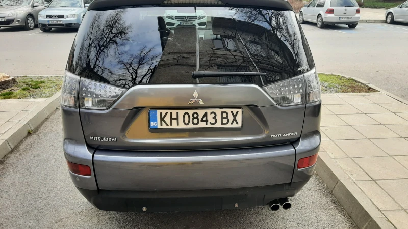 Mitsubishi Outlander, снимка 2 - Автомобили и джипове - 53010490