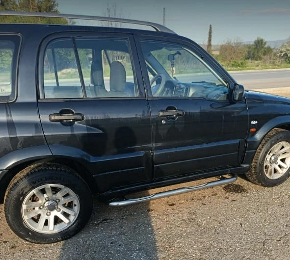 Suzuki Grand vitara, снимка 5 - Автомобили и джипове - 54315242
