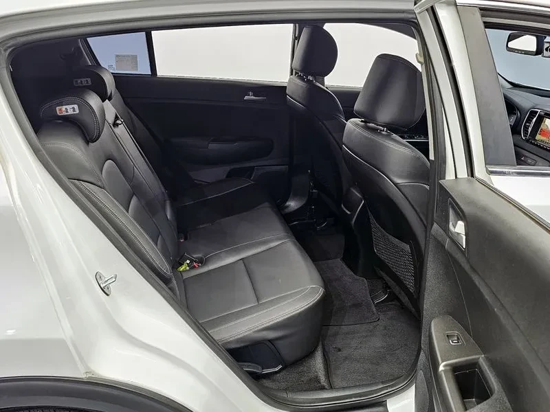Kia Sportage 4Th Generation Diesel 1.7 2Wd Trendy, снимка 12 - Автомобили и джипове - 55061890