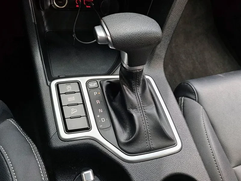 Kia Sportage 4Th Generation Diesel 1.7 2Wd Trendy, снимка 9 - Автомобили и джипове - 55061890
