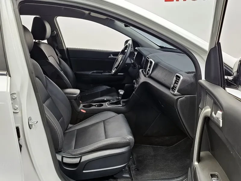Kia Sportage 4Th Generation Diesel 1.7 2Wd Trendy, снимка 11 - Автомобили и джипове - 55061890