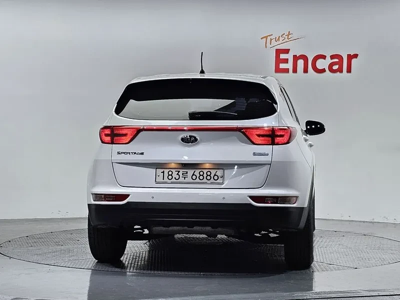 Kia Sportage 4Th Generation Diesel 1.7 2Wd Trendy, снимка 4 - Автомобили и джипове - 55061890