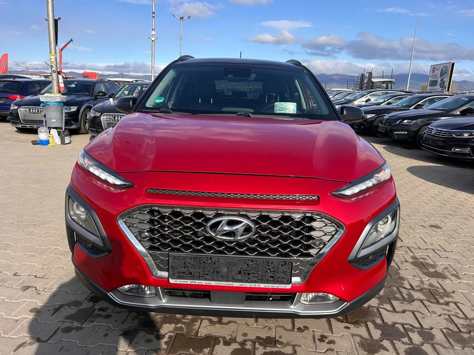 Hyundai Kona 1.6TGDI 4WD AVTOMAT/KOJA/NAVI/KAMERA FULL - изображение 3