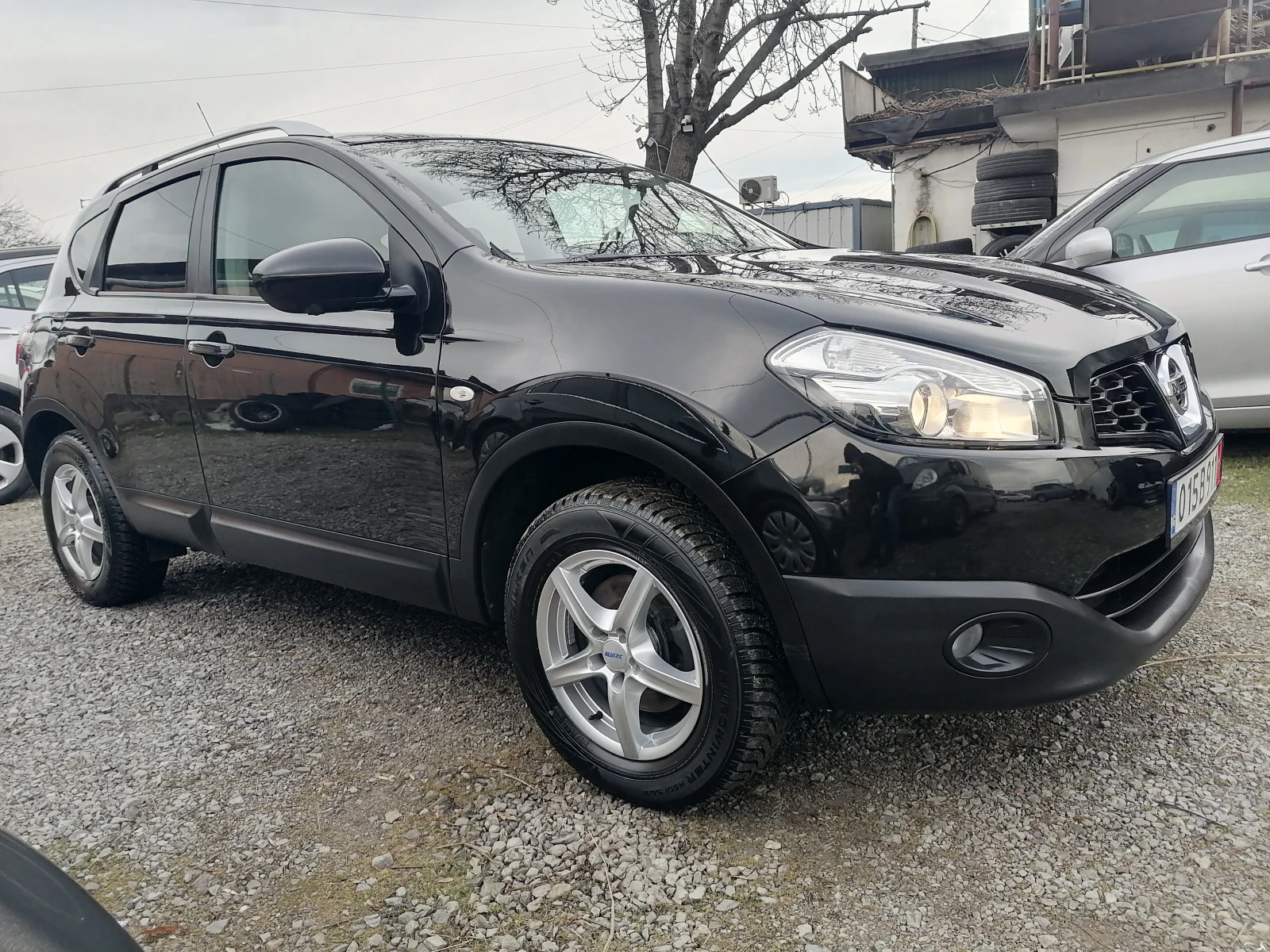 Nissan Qashqai 2.0i 4x4  - изображение 7