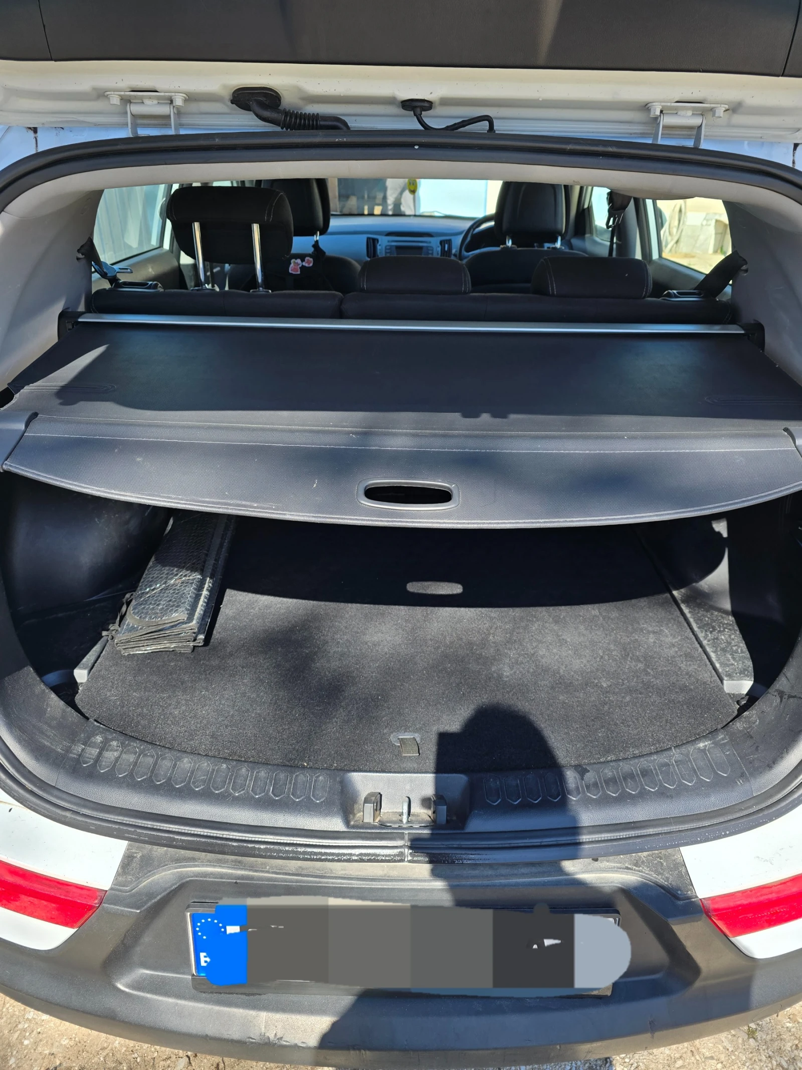 Kia Sportage, снимка 5 - Автомобили и джипове - 54135731