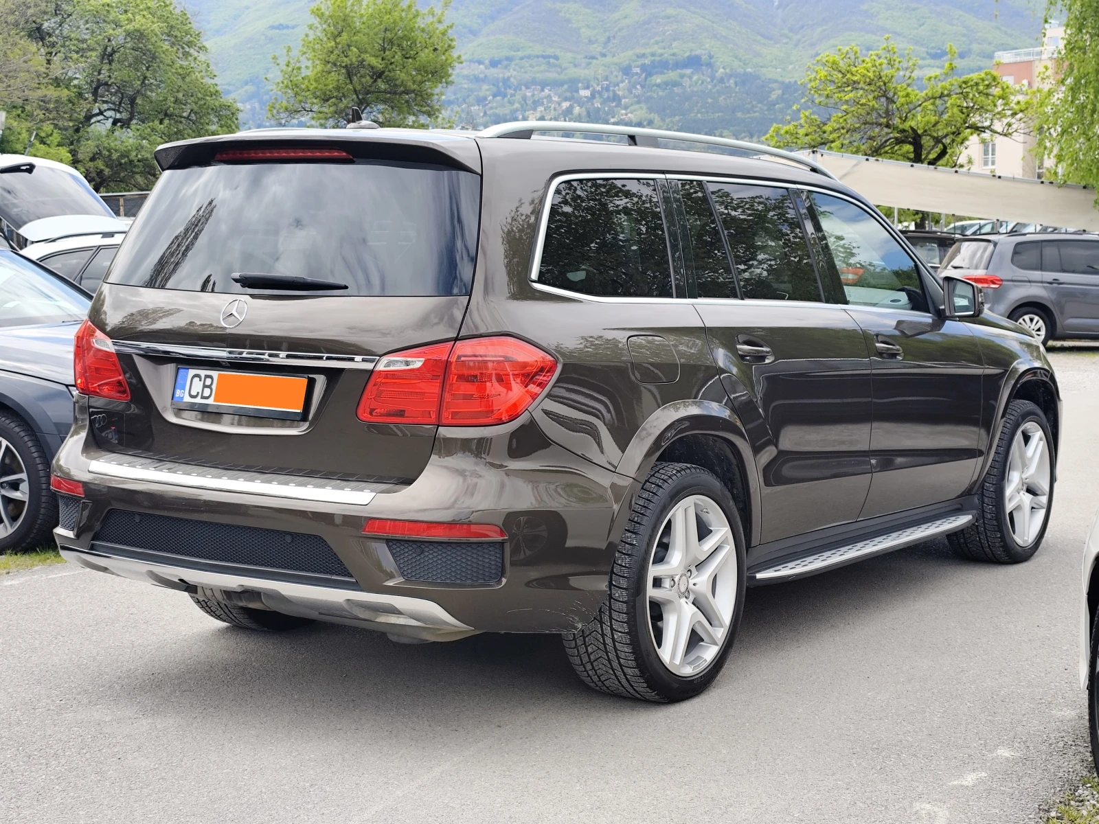 Mercedes-Benz GL 350 BLUETEC* 4X4* АВТОМАТИК* 7 МЕСТА* LED* , снимка 4 - Автомобили и джипове - 54387428