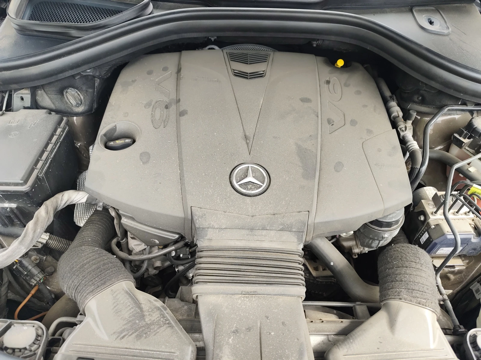 Mercedes-Benz GL 350 BLUETEC* 4X4* АВТОМАТИК* 7 МЕСТА* LED* , снимка 17 - Автомобили и джипове - 54387428