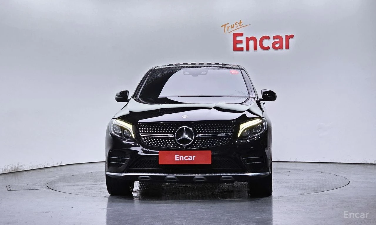 Mercedes-Benz GLC 43 AMG 4MATIC Coupe* BURMESTER* HEAD-UP* 360 CAM* CARBON , снимка 2 - Автомобили и джипове - 54713008