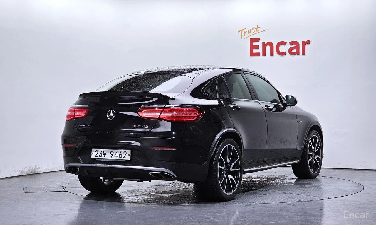 Mercedes-Benz GLC 43 AMG 4MATIC Coupe* BURMESTER* HEAD-UP* 360 CAM* CARBON , снимка 3 - Автомобили и джипове - 54713008