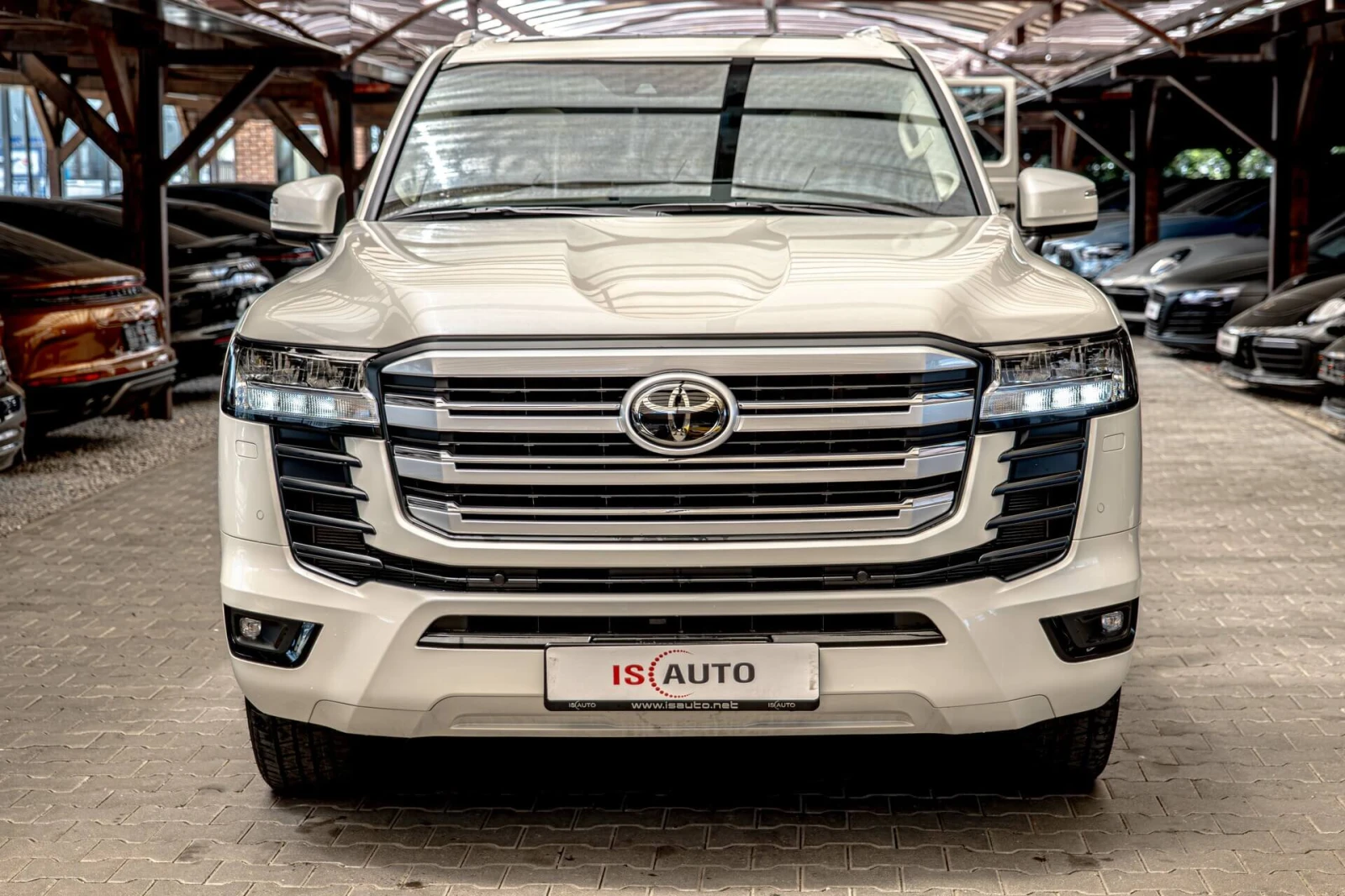 Toyota Land cruiser 300 3.5BiTurbo/Камера/Обдухване/JBL/RSE/Чисто нов 