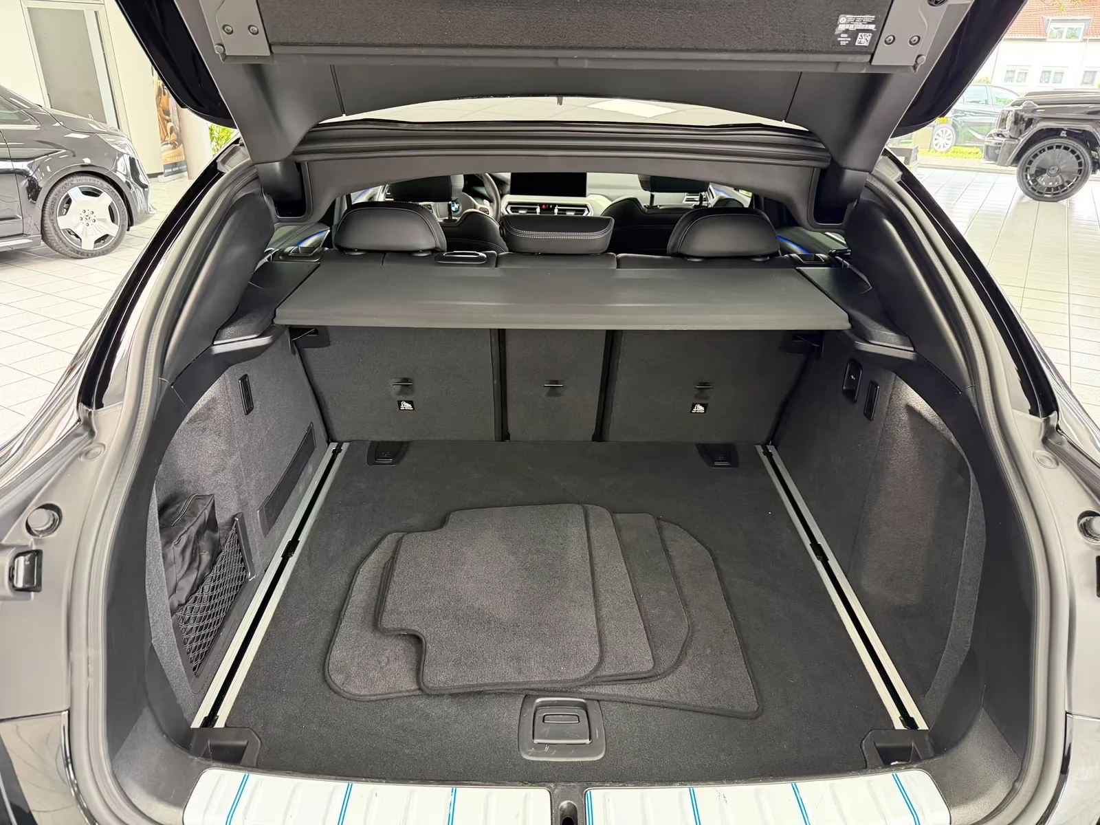 BMW X4 M40d / SHADOW LINE / LASERLIGHT / HUD / 360 / PANO, снимка 16 - Автомобили и джипове - 55587408