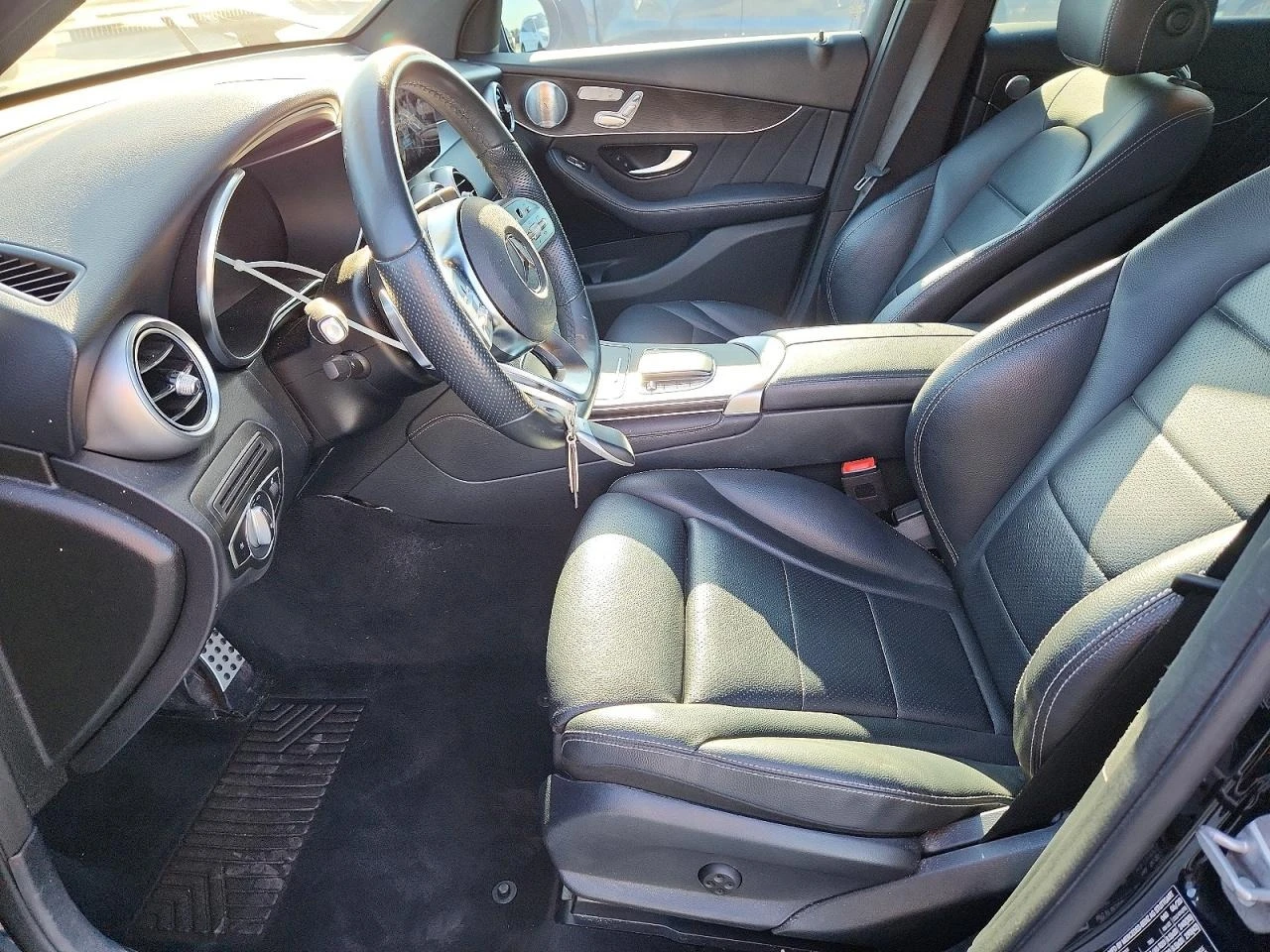 Mercedes-Benz GLC 300 4MATIC, снимка 7 - Автомобили и джипове - 55623606
