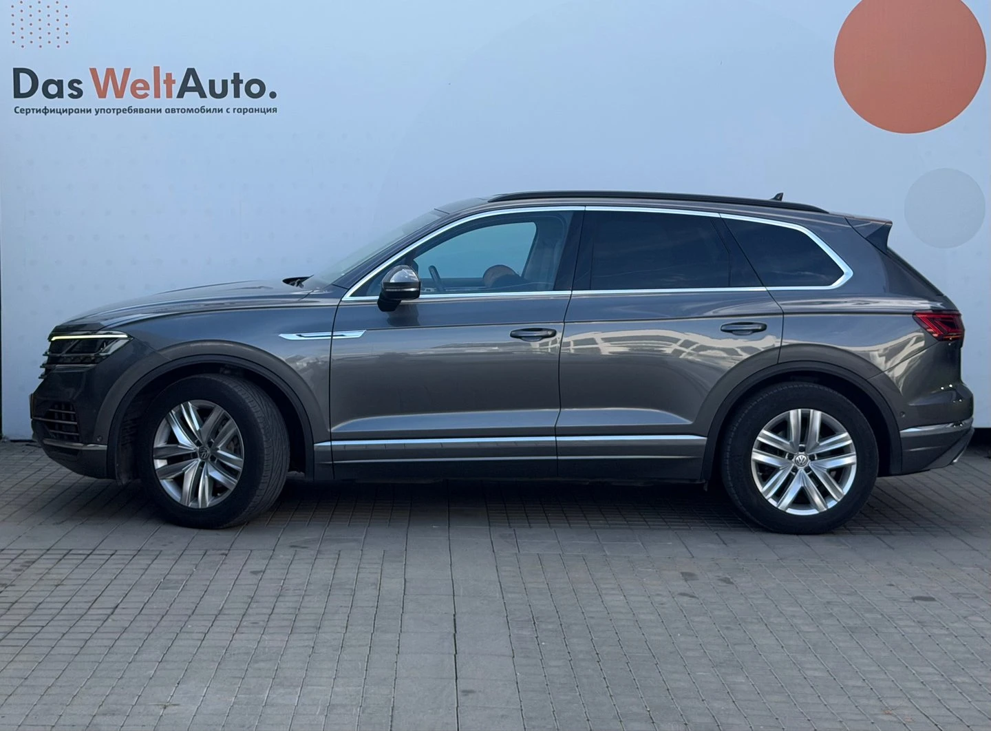 VW Touareg, снимка 2 - Автомобили и джипове - 56536424