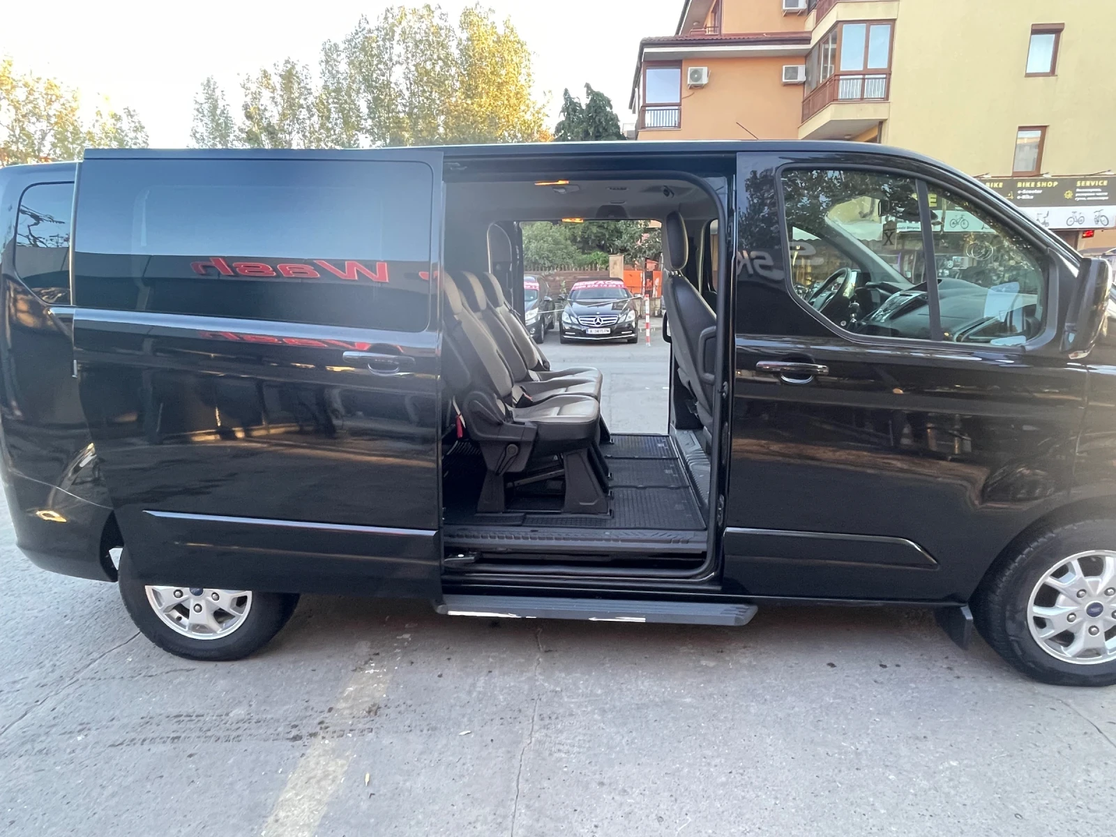 Ford Transit Custom, снимка 5 - Бусове и автобуси - 56398034