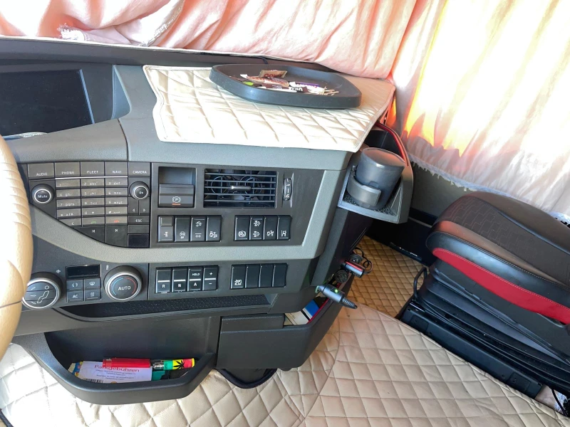 Volvo Fh 500, снимка 11 - Камиони - 52291888