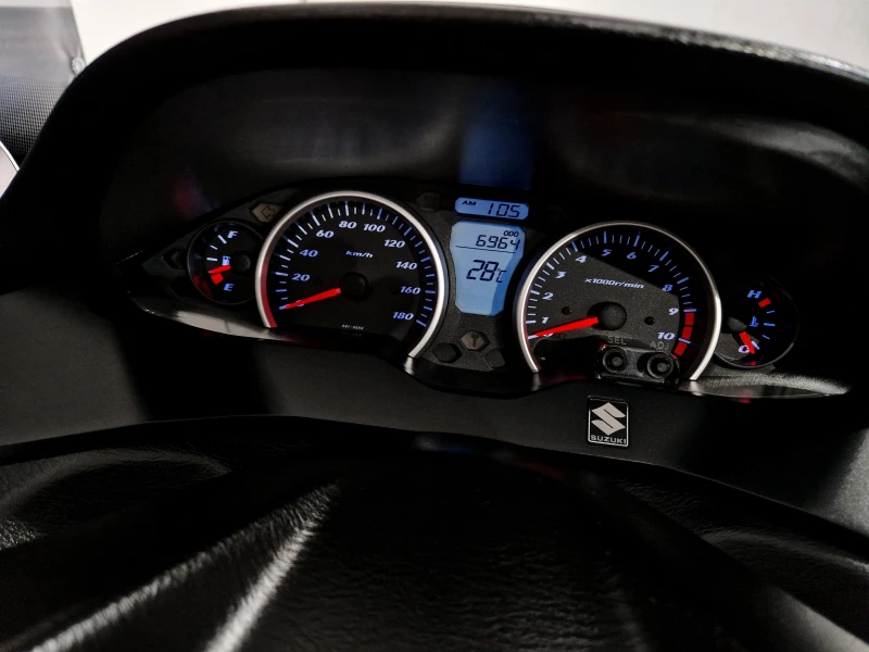 Suzuki Burgman 400cci 2015г !New Face!6964км!HOB, снимка 14 - Мотоциклети и мототехника - 51438030