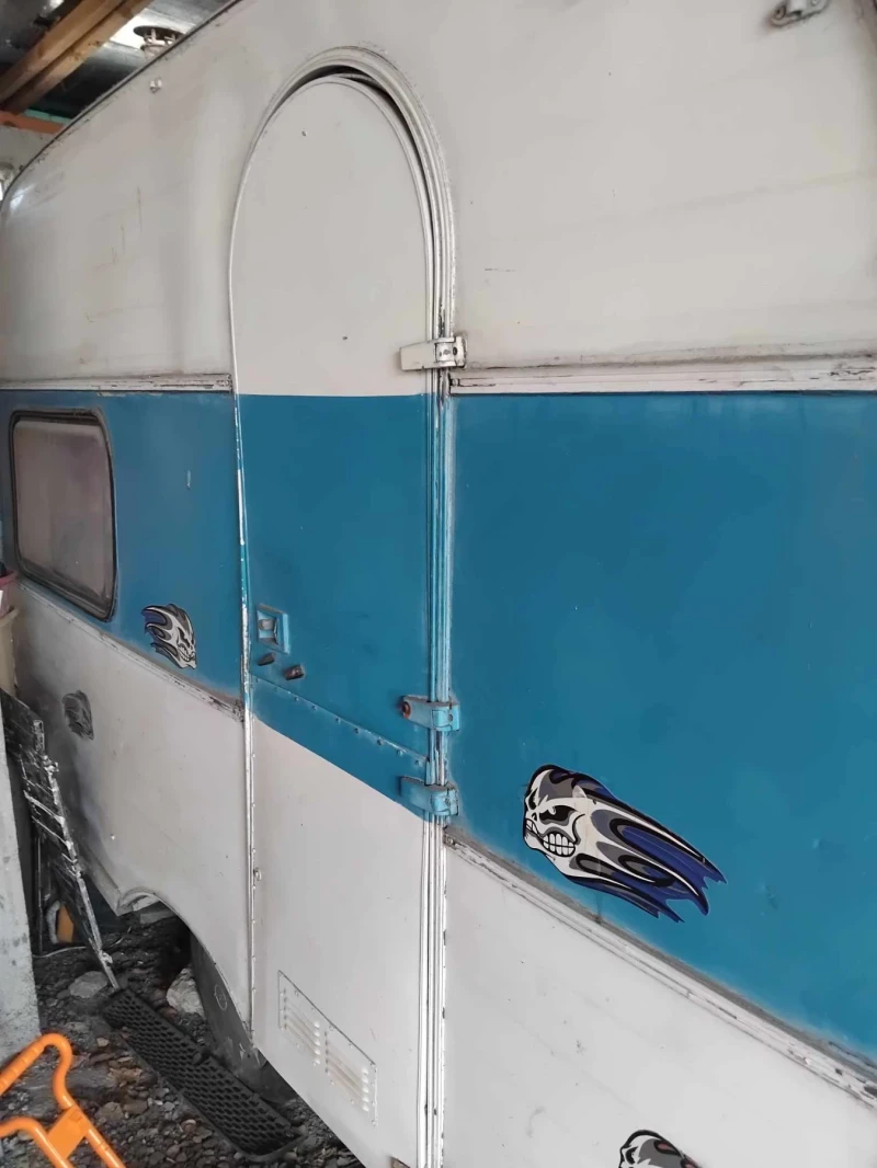 Каравана Adria, снимка 3 - Каравани и кемпери - 52519162