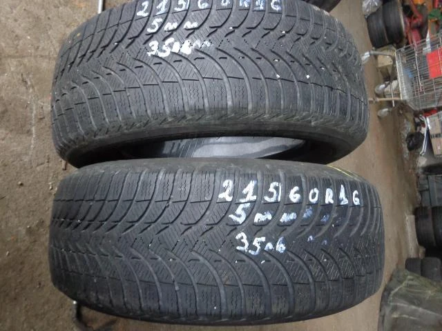 Гуми Зимни 215/60R16, снимка 1 - Гуми и джанти - 20313421