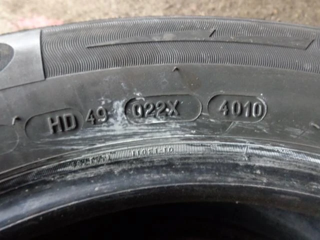 Гуми Зимни 215/60R16, снимка 6 - Гуми и джанти - 20313421