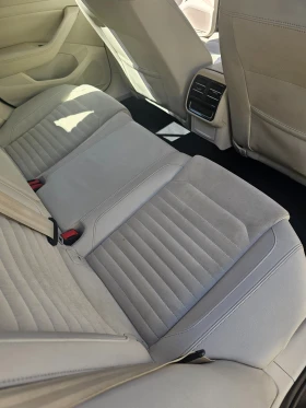 VW Passat Highline, DSG, Distronik, Перфектна и икономична., снимка 13