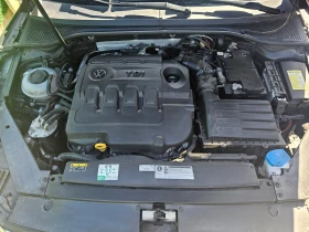 VW Passat Highline, DSG, Distronik, Перфектна и икономична., снимка 17