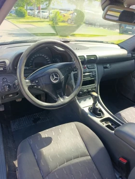 Mercedes-Benz C 200, снимка 9