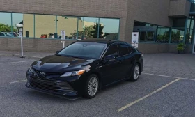 Toyota Camry 2.5 XLE Hybrid , снимка 1