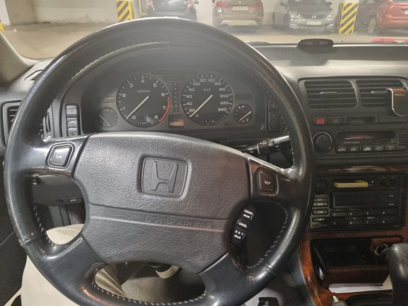 Honda Legend, снимка 12 - Автомобили и джипове - 45818885