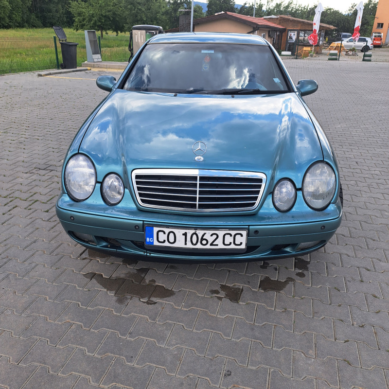 Mercedes-Benz CLK, снимка 1 - Автомобили и джипове - 46115815