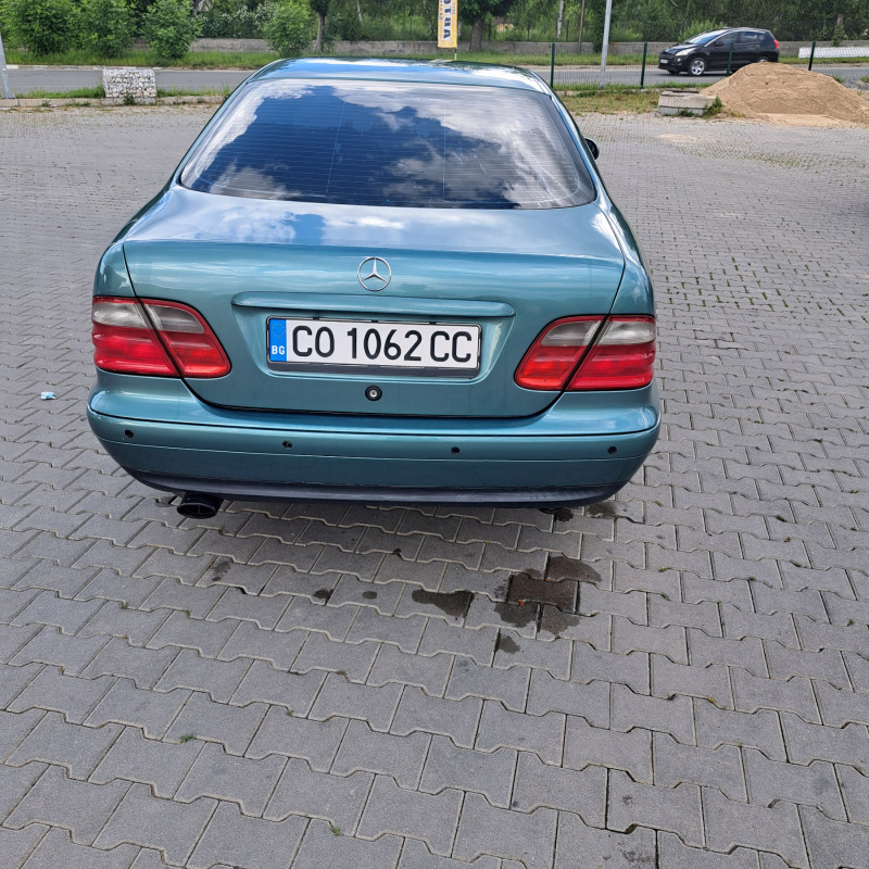 Mercedes-Benz CLK, снимка 3 - Автомобили и джипове - 46115815