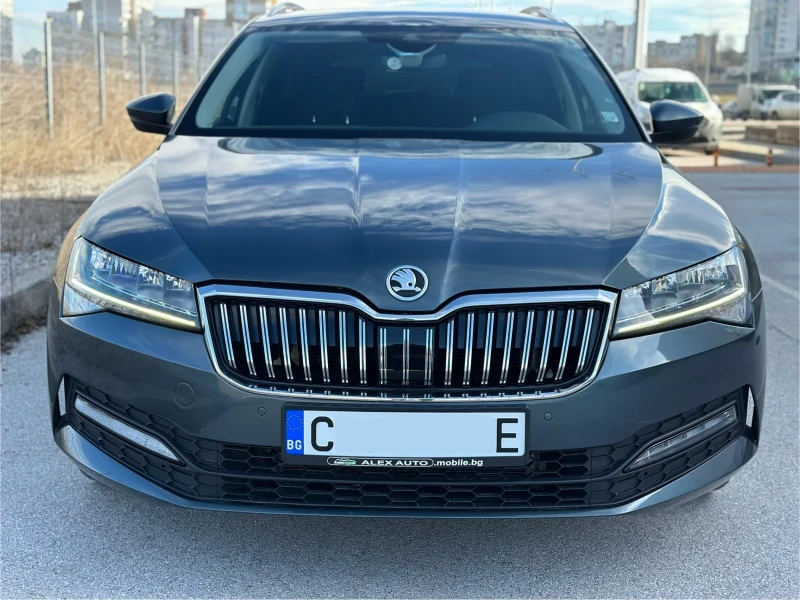 Skoda Superb, снимка 8 - Автомобили и джипове - 48871679