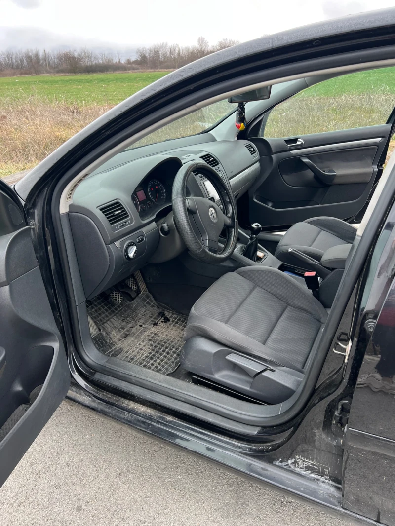 VW Golf 2.0 TDI, снимка 7 - Автомобили и джипове - 48958161