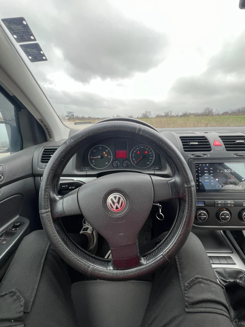 VW Golf 2.0 TDI, снимка 12 - Автомобили и джипове - 48958161