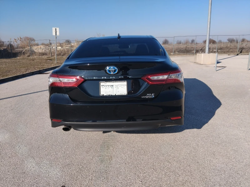 Toyota Camry 2.5 XLE Hybrid Личен автомобил, снимка 9 - Автомобили и джипове - 49014174