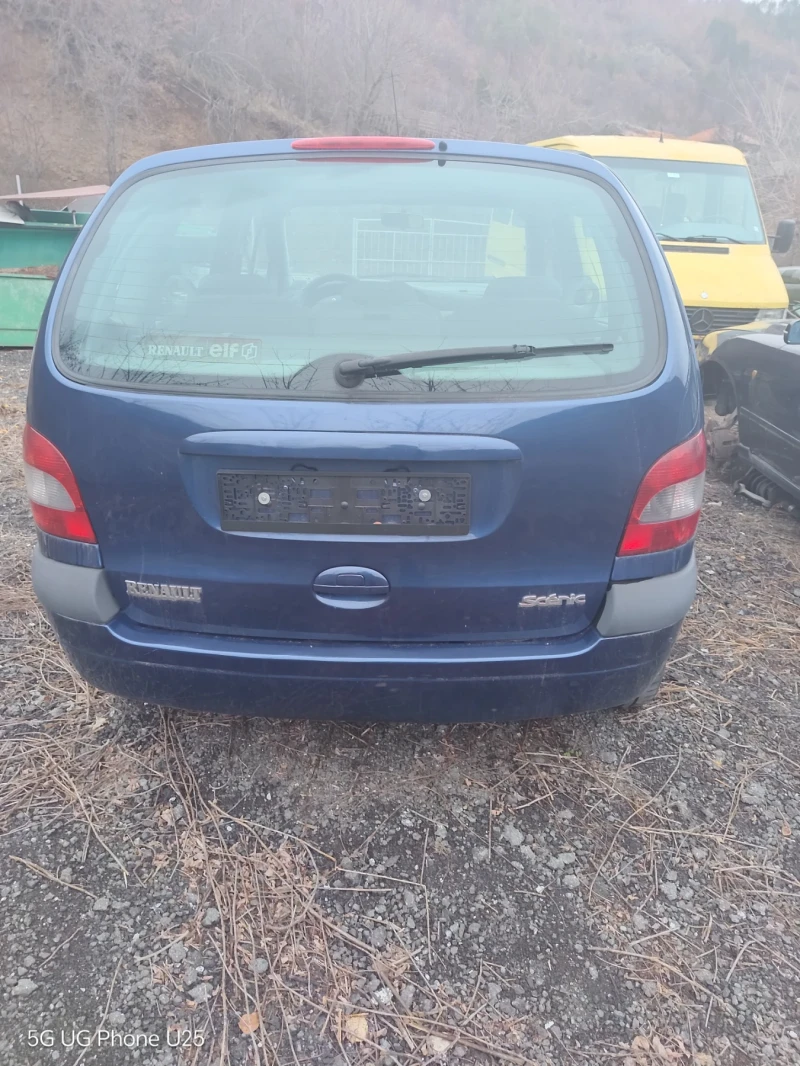 Renault Scenic, снимка 6 - Автомобили и джипове - 49164057