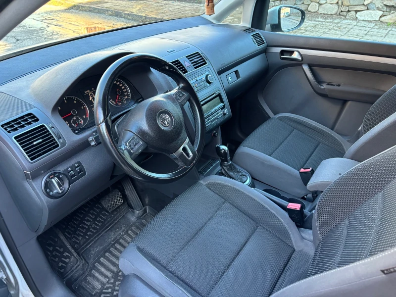 VW Touran 7 Местен / Металик, снимка 4 - Автомобили и джипове - 52945548