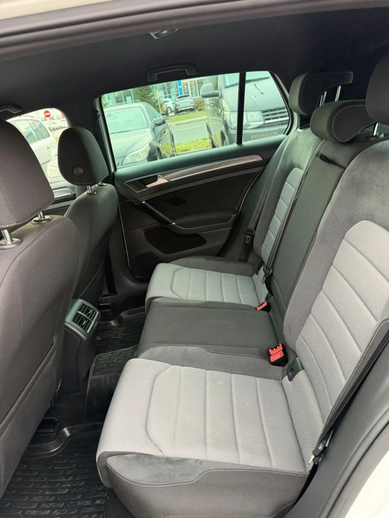 VW Golf Golf 7 Rline 2.0 TDI 150 DSG, снимка 4 - Автомобили и джипове - 53328466