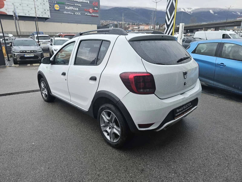 Dacia Sandero 0.9 Tce 90 к.с. бензин, снимка 4 - Автомобили и джипове - 53344739