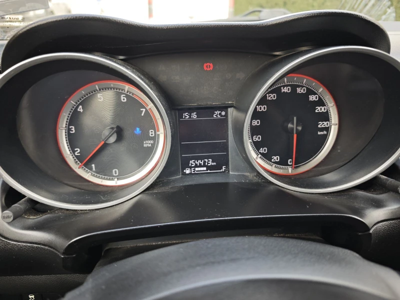 Suzuki Swift, снимка 15 - Автомобили и джипове - 53582576