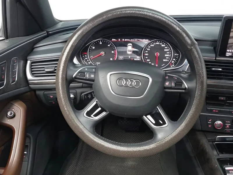 Audi A6 2.0 TDI, снимка 13 - Автомобили и джипове - 54561464