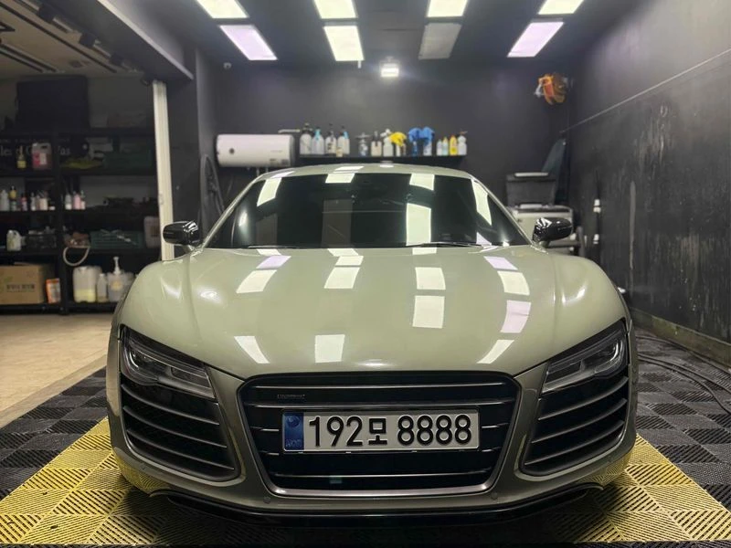 Audi R8 5.2 V10 Coupe| 525к.с.| ВКЛ.ТЕХНОТЕСТ, снимка 4 - Автомобили и джипове - 55626005