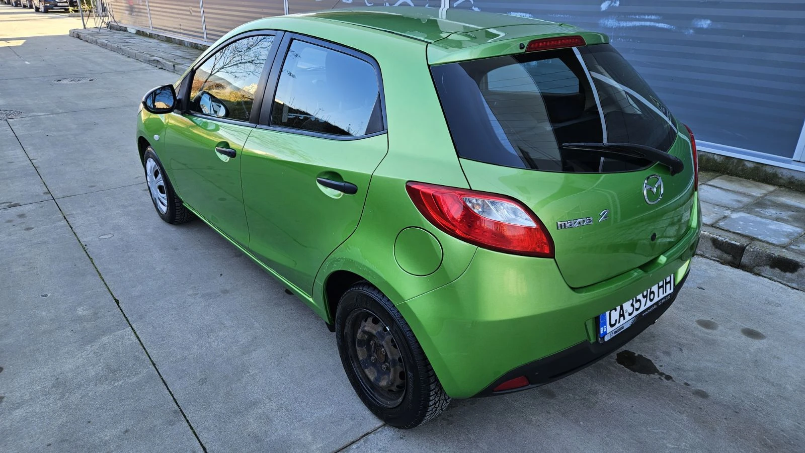 Mazda 2 1.4i - изображение 3