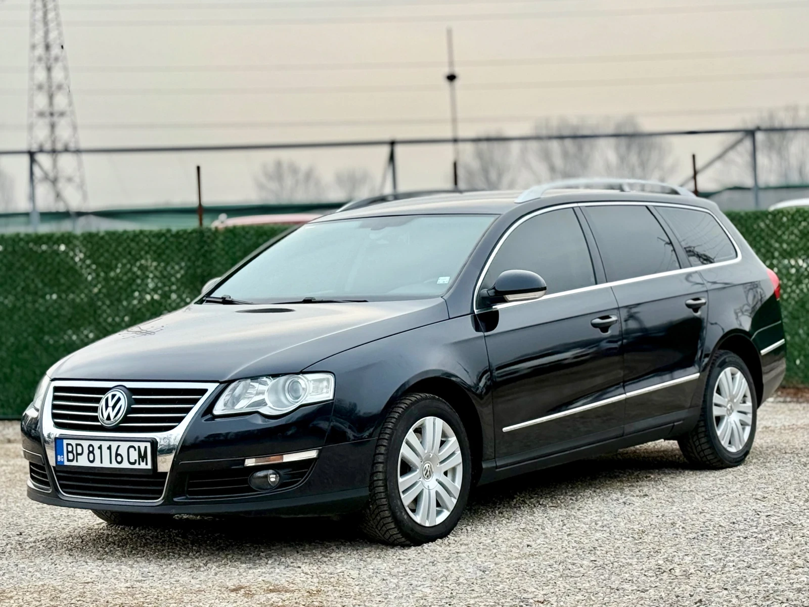 VW Passat 2.0TDi * DSG* NAVI* HIGHLINE*  - изображение 3