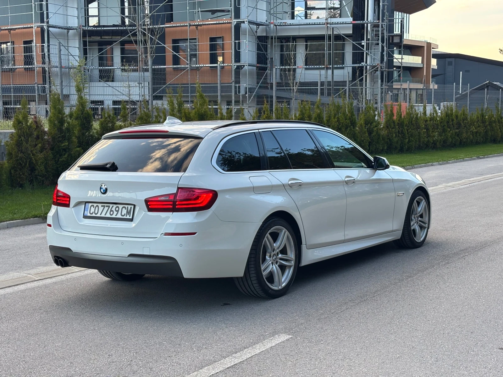 BMW 530 Xdrive* HeadUp* Facelift* SoftClose* Digital - изображение 4