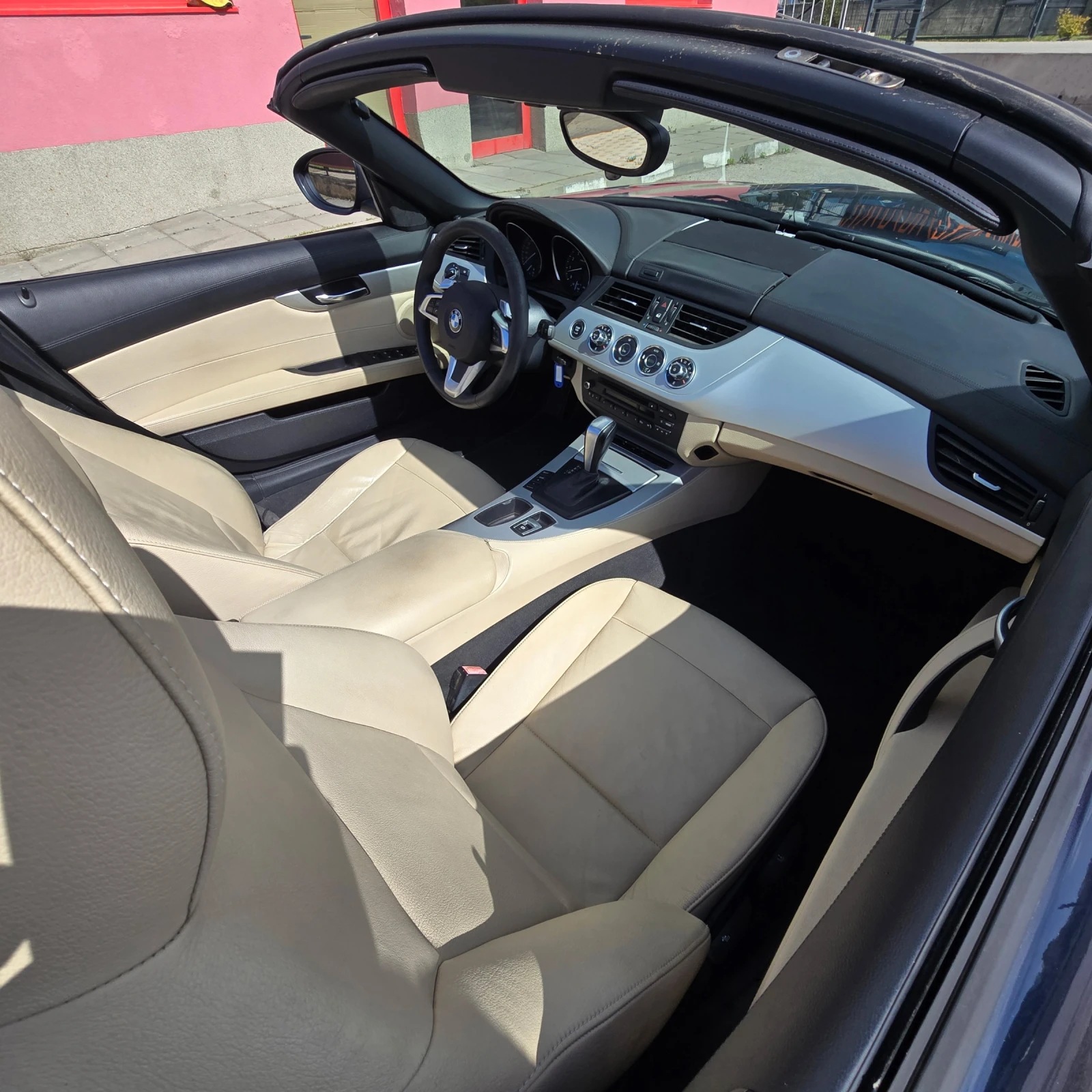 BMW Z4 23i / sDrive - изображение 8